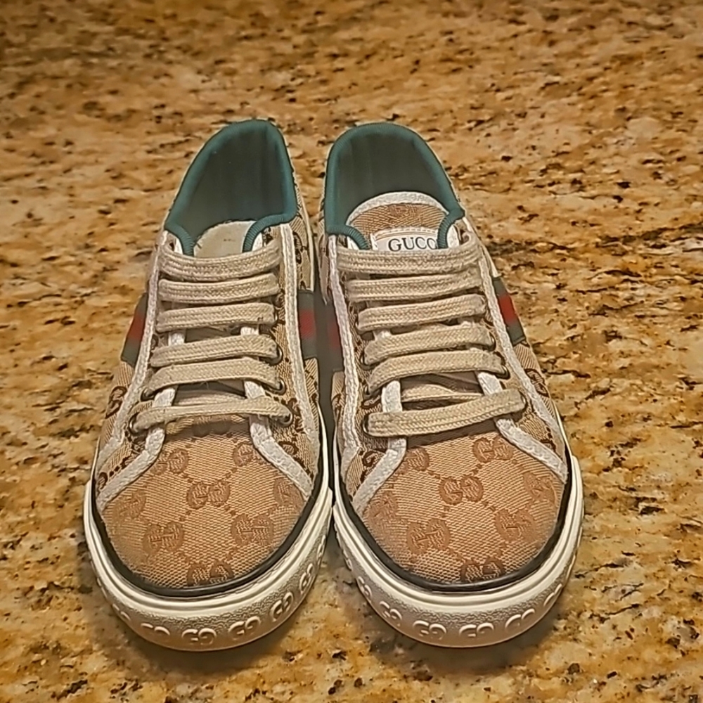Gucci sneakers